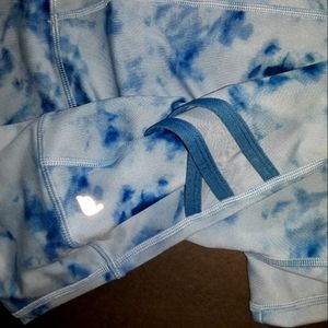 Brand new women's Fabletic capris leggings.